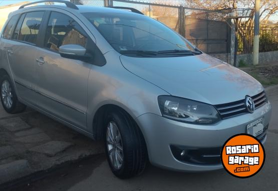 Autos - Volkswagen Suran fox 2013 Nafta 102000Km - En Venta