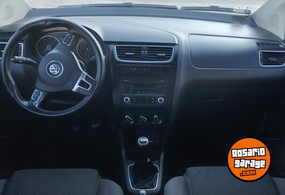 Autos - Volkswagen Suran fox 2013 Nafta 102000Km - En Venta