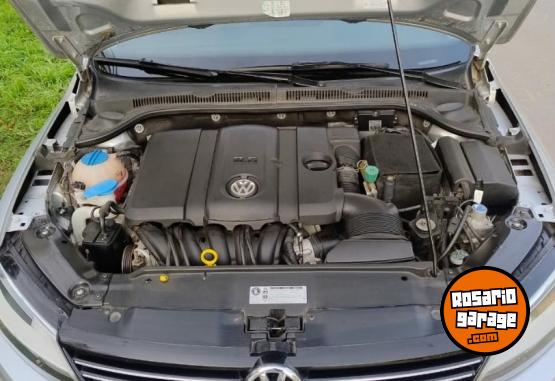 Autos - Volkswagen Vento 2.5 luxury 2014 Nafta 135000Km - En Venta