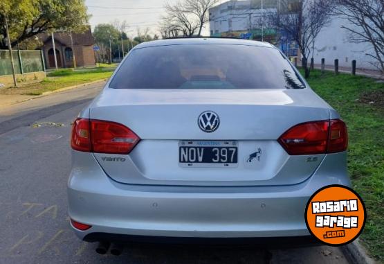 Autos - Volkswagen Vento 2.5 luxury 2014 Nafta 135000Km - En Venta