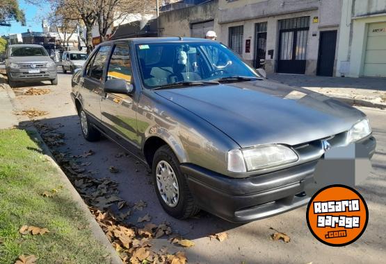 Autos - Renault R19 1997 Nafta 98000Km - En Venta
