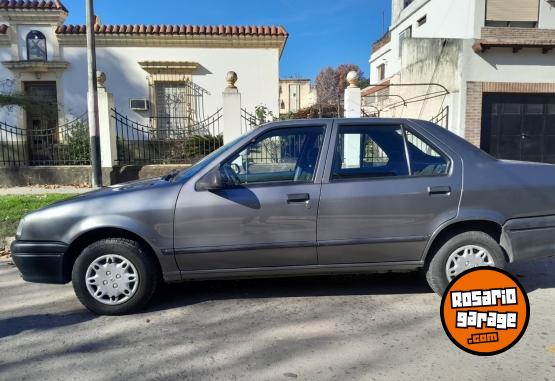 Autos - Renault R19 1997 Nafta 98000Km - En Venta