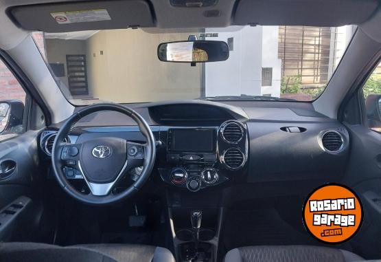 Autos - Toyota Etios XLS 2022 Nafta 46000Km - En Venta
