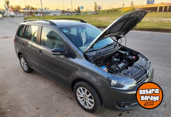 Autos - Volkswagen Suran Trendline 2014 Nafta 175000Km - En Venta