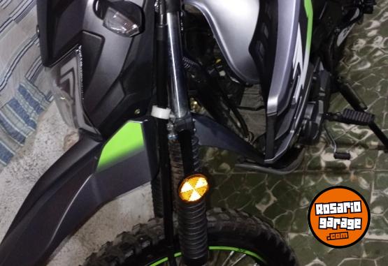 Motos - Zanella Zr 250 ohc 2026 Nafta 1100Km - En Venta