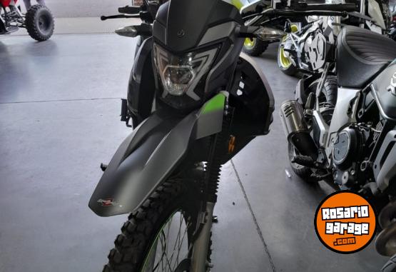 Motos - Zanella Zr 250 ohc 2026 Nafta 1100Km - En Venta