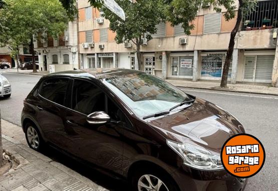 Autos - Peugeot 208 2014 Nafta 112000Km - En Venta