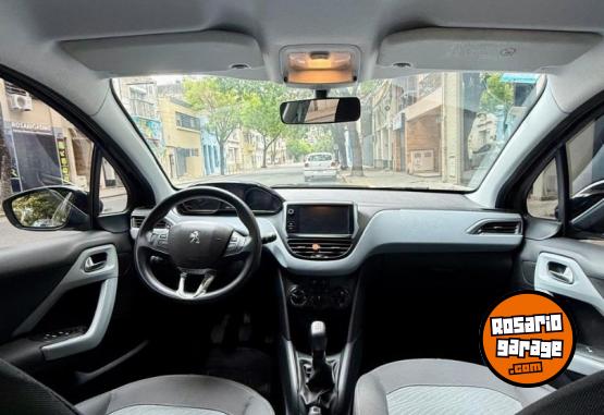 Autos - Peugeot 208 2014 Nafta 112000Km - En Venta