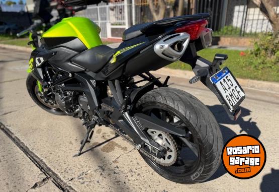Motos - Benelli TNT 600i modelo 2023 2023 Nafta 28000Km - En Venta