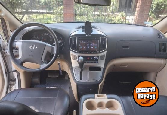 Utilitarios - Hyundai H1 2017 Nafta 105000Km - En Venta