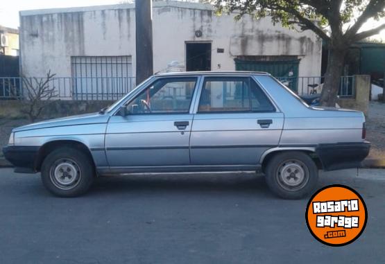 Autos - Renault Vase 1993 Nafta 200000Km - En Venta