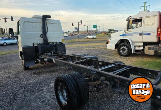 Camiones y Gr�as - VENDO FORD 915 CARGO - En Venta