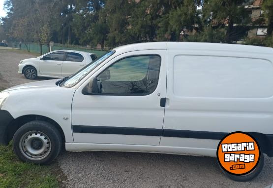 Autos - Citroen Berlingo 2023 Nafta 198000Km - En Venta