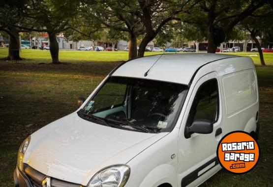 Utilitarios - Renault Kangoo 2015 Nafta 128000Km - En Venta