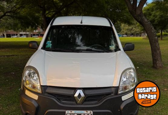 Utilitarios - Renault Kangoo 2015 Nafta 128000Km - En Venta