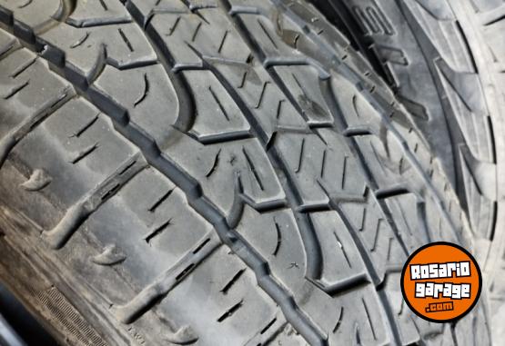 Accesorios para Autos - Cubierta Pirelli Scorpions 265/65/17 - En Venta