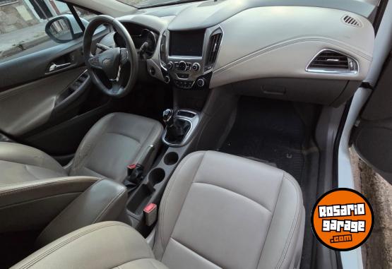 Autos - Chevrolet Cruze 2018 Nafta 83400Km - En Venta