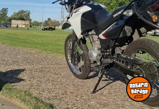 Motos - Honda Xr 150 2025 Nafta 9000Km - En Venta