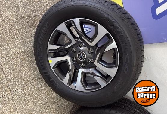 Accesorios para Autos - Toyota Hilux,juego nuevo - En Venta