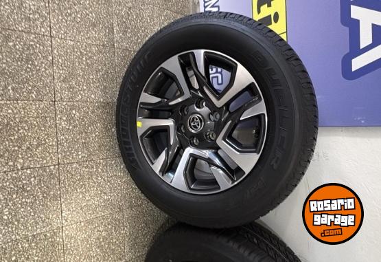 Accesorios para Autos - Toyota Hilux,juego nuevo - En Venta