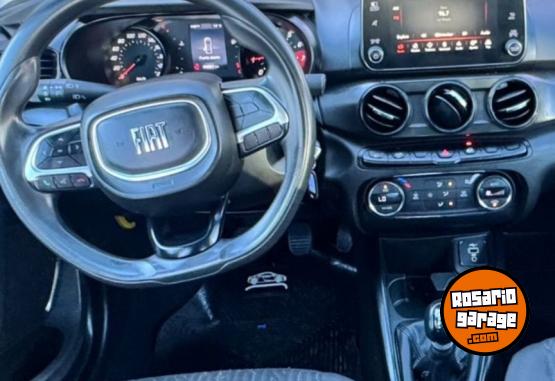 Autos - Fiat CRONOS DRIVE 1.3 GSE BZ 2023 Nafta 90571Km - En Venta