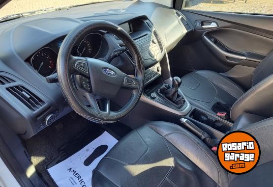 Autos - Ford Focus SE Plus Hatchback 2015 Nafta 72000Km - En Venta