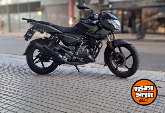 Motos - Bajaj 125 2025 Nafta 4000Km - En Venta