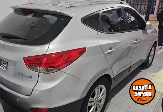 Autos - Hyundai tucson 4x4 autom�t Full 2011 Nafta 200000Km - En Venta