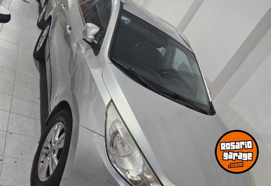 Autos - Hyundai tucson 4x4 autom�t Full 2011 Nafta 200000Km - En Venta