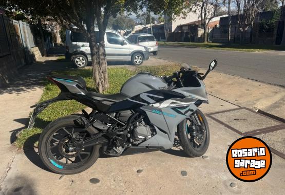 Motos - CF 300 SR 2024 Nafta 5000Km - En Venta