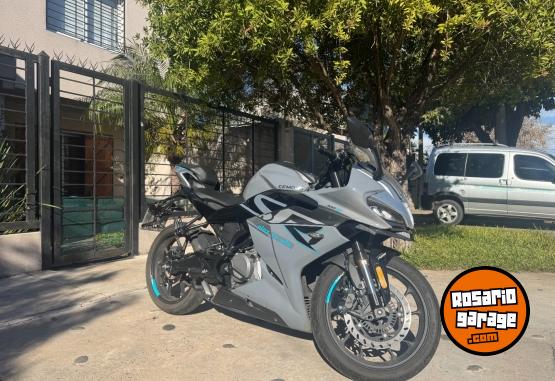 Motos - CF 300 SR 2024 Nafta 5000Km - En Venta
