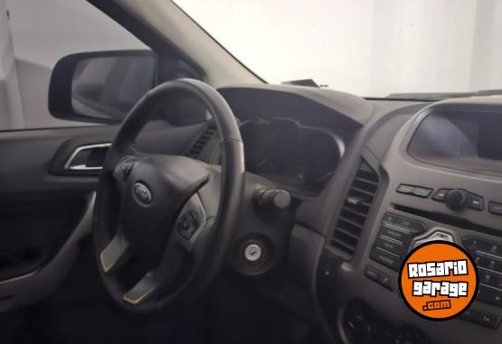 Camionetas - Ford anger xlt 3.2 4x4 Full 2014 Diesel 170000Km - En Venta