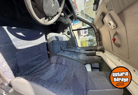 Utilitarios - Renault Master 2013 Diesel 421000Km - En Venta