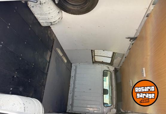 Utilitarios - Renault Master 2013 Diesel 421000Km - En Venta