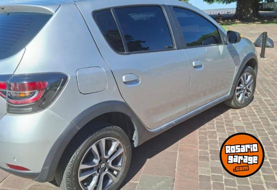 Autos - Renault Sandero intense 2023 Nafta 60000Km - En Venta