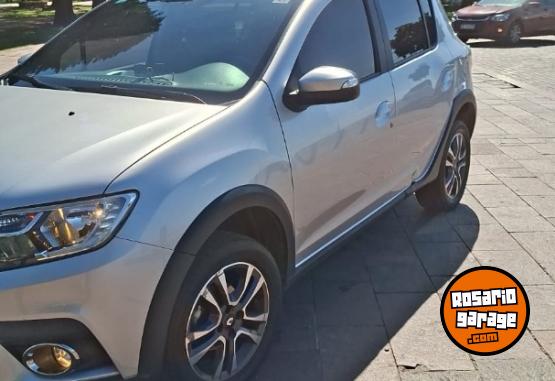 Autos - Renault Sandero intense 2023 Nafta 60000Km - En Venta