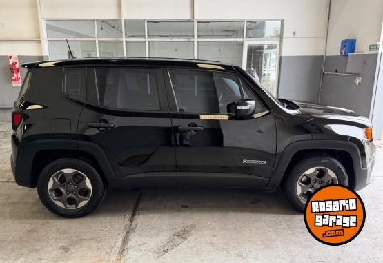 Camionetas - Chrysler Jeep Renegade Sport 2017 Nafta 90000Km - En Venta