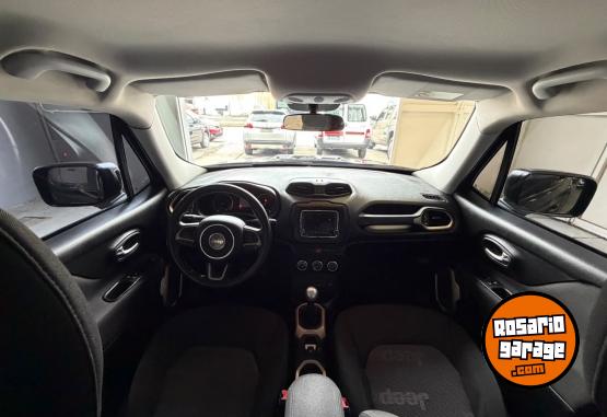 Camionetas - Chrysler Jeep Renegade Sport 2017 Nafta 90000Km - En Venta