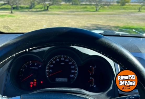 Camionetas - Toyota Hilux 2014 Diesel 240000Km - En Venta