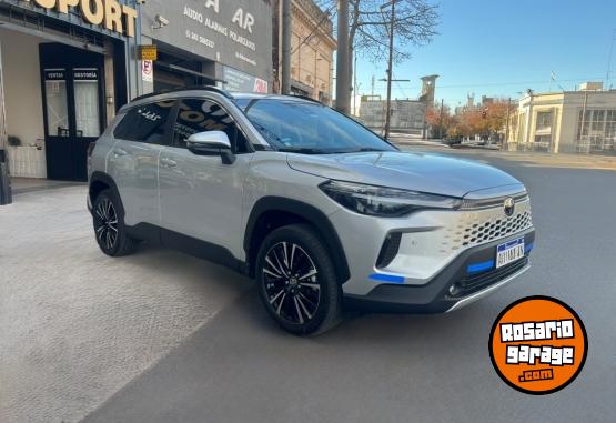 Autos - Toyota Corolla Cross Seg 2025 Nafta 2600Km - En Venta