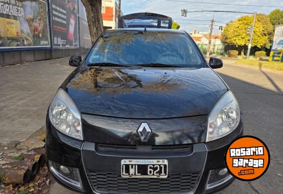 Autos - Renault Sandero luxe 2012 Nafta 129000Km - En Venta