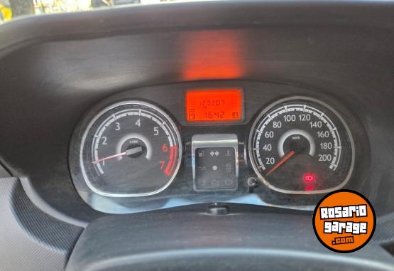 Autos - Renault Sandero luxe 2012 Nafta 129000Km - En Venta