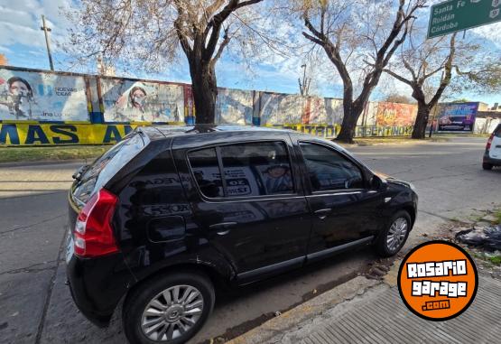 Autos - Renault Sandero luxe 2012 Nafta 129000Km - En Venta