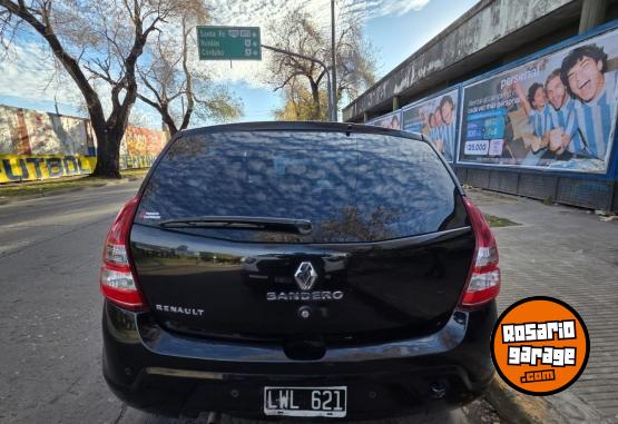 Autos - Renault Sandero luxe 2012 Nafta 129000Km - En Venta