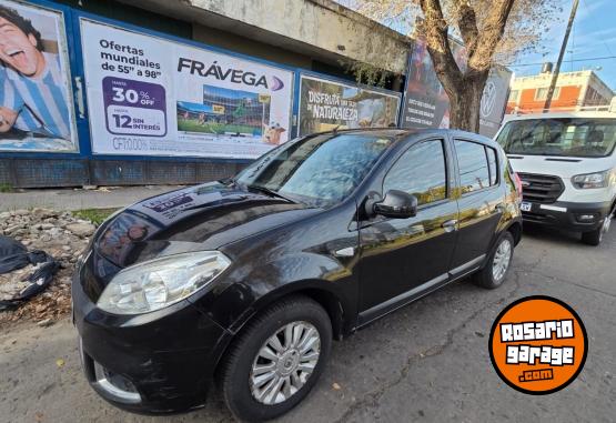Autos - Renault Sandero luxe 2012 Nafta 129000Km - En Venta