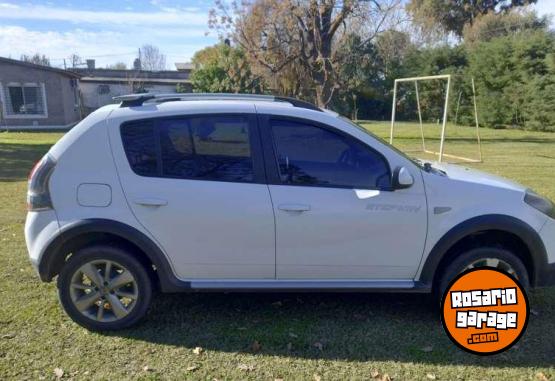 Autos - Renault Sandero Stepway 2014 GNC 127000Km - En Venta