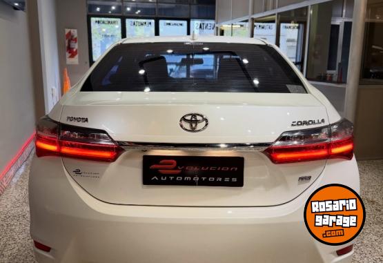 Autos - Toyota Corolla Xei pack 2018 Nafta 136000Km - En Venta