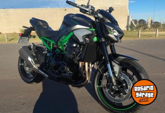 Motos - Kawasaki Z 900 2025 Nafta 2500Km - En Venta