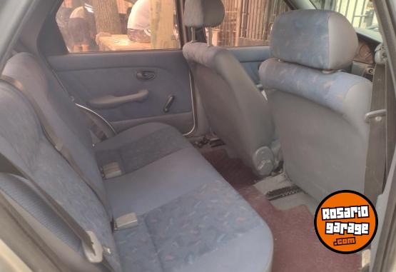Autos - Fiat Palio 1.6 8v 2000 Nafta 230000Km - En Venta