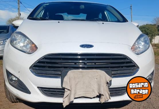 Autos - Ford Fiesta 2015 Nafta 67170Km - En Venta